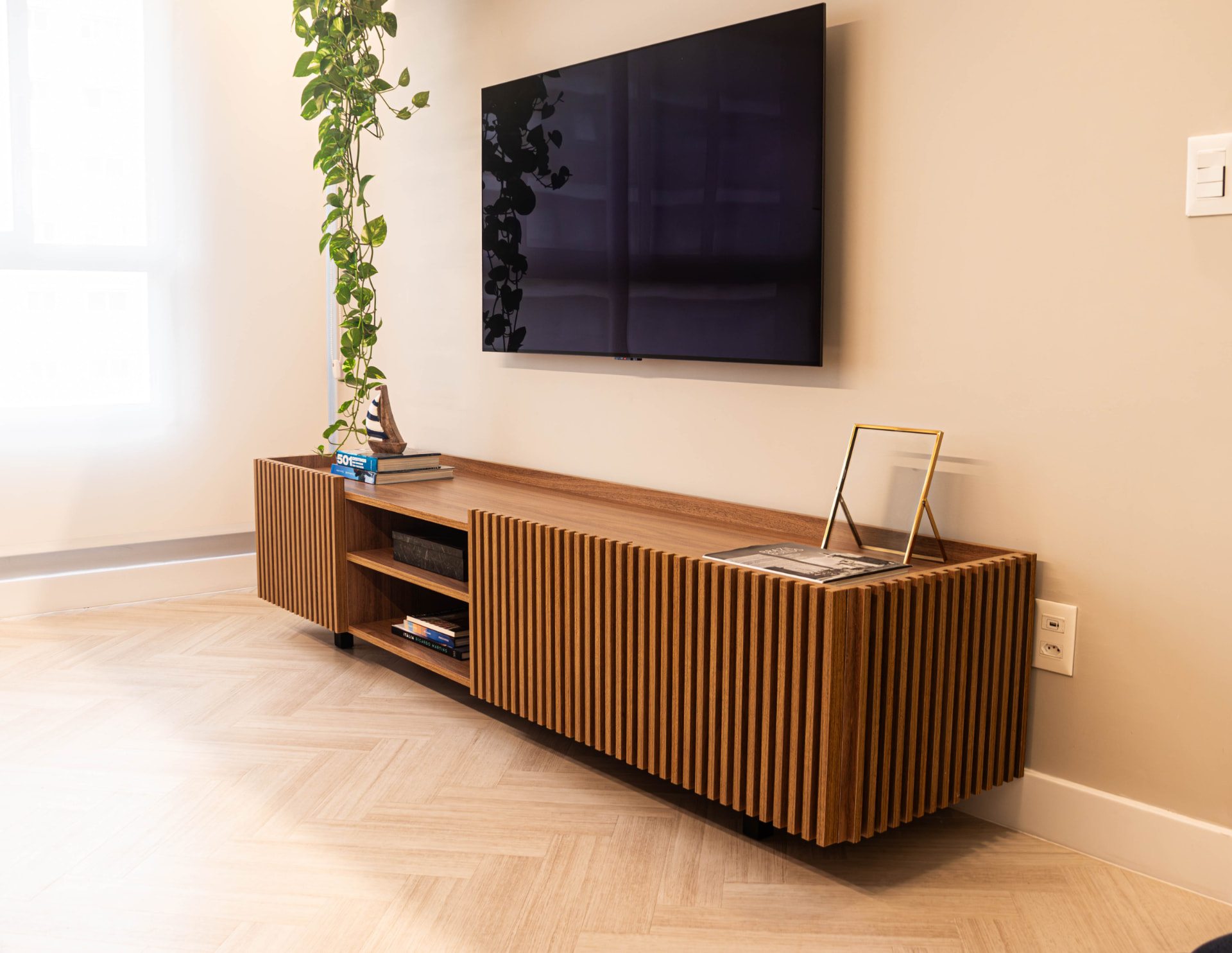 Apartamento Moema — Marcenaria de living e jantar, marcenaria sob medida em São Paulo
